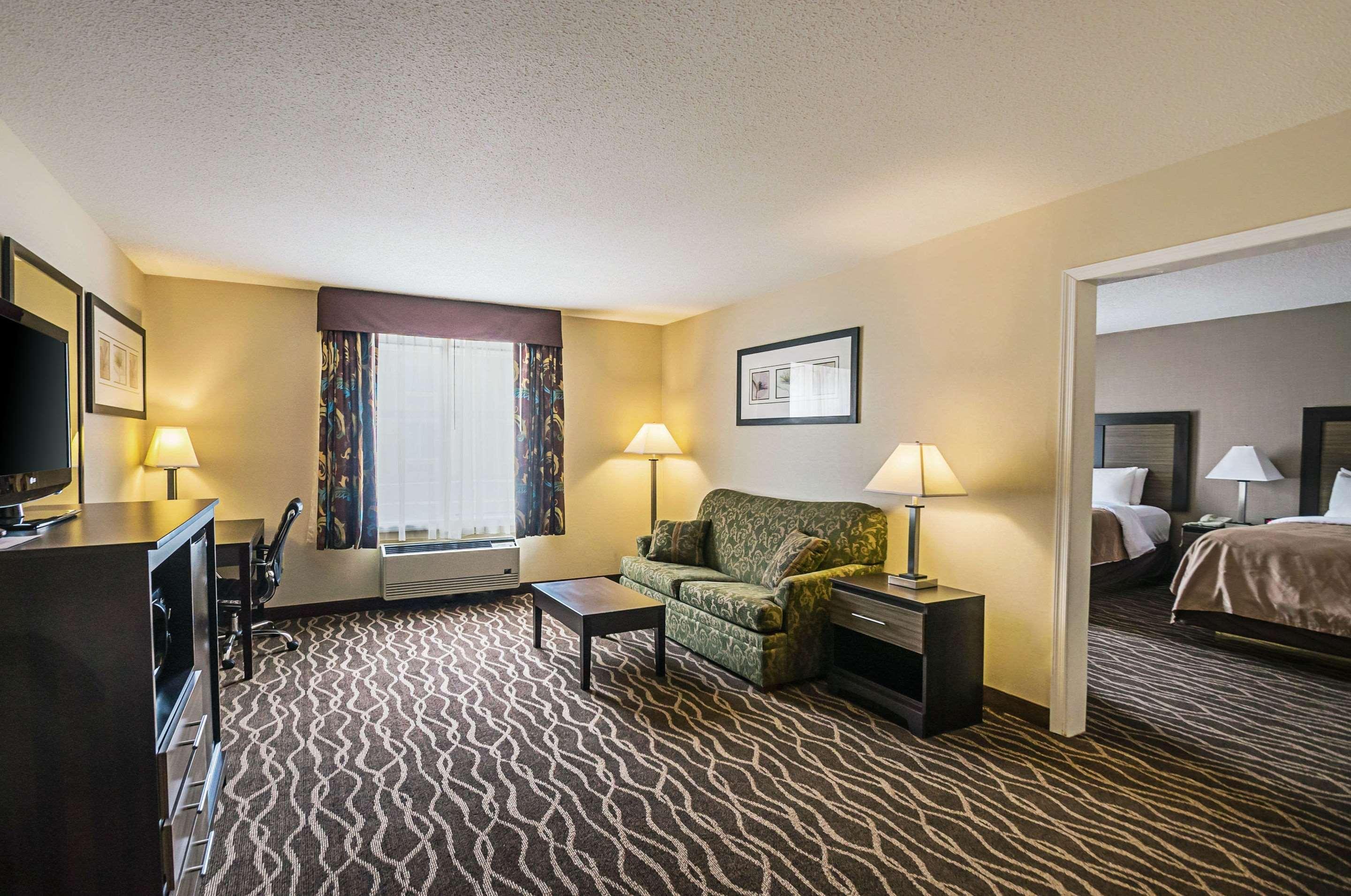 Quality Inn & Suites Frostburg-Cumberland Exterior foto